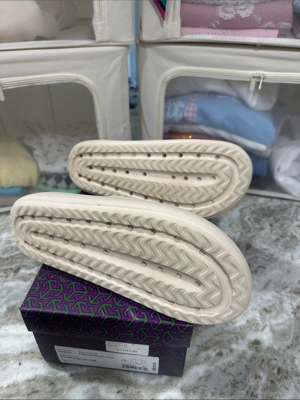 Authentic Tory Burch French Pearl Slide Sandals in Cream size 9